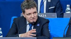 Nicusor Dan a contestat la CCR legea privind consilierea psihologica a copiilor. Ce probleme a identificat presedintele